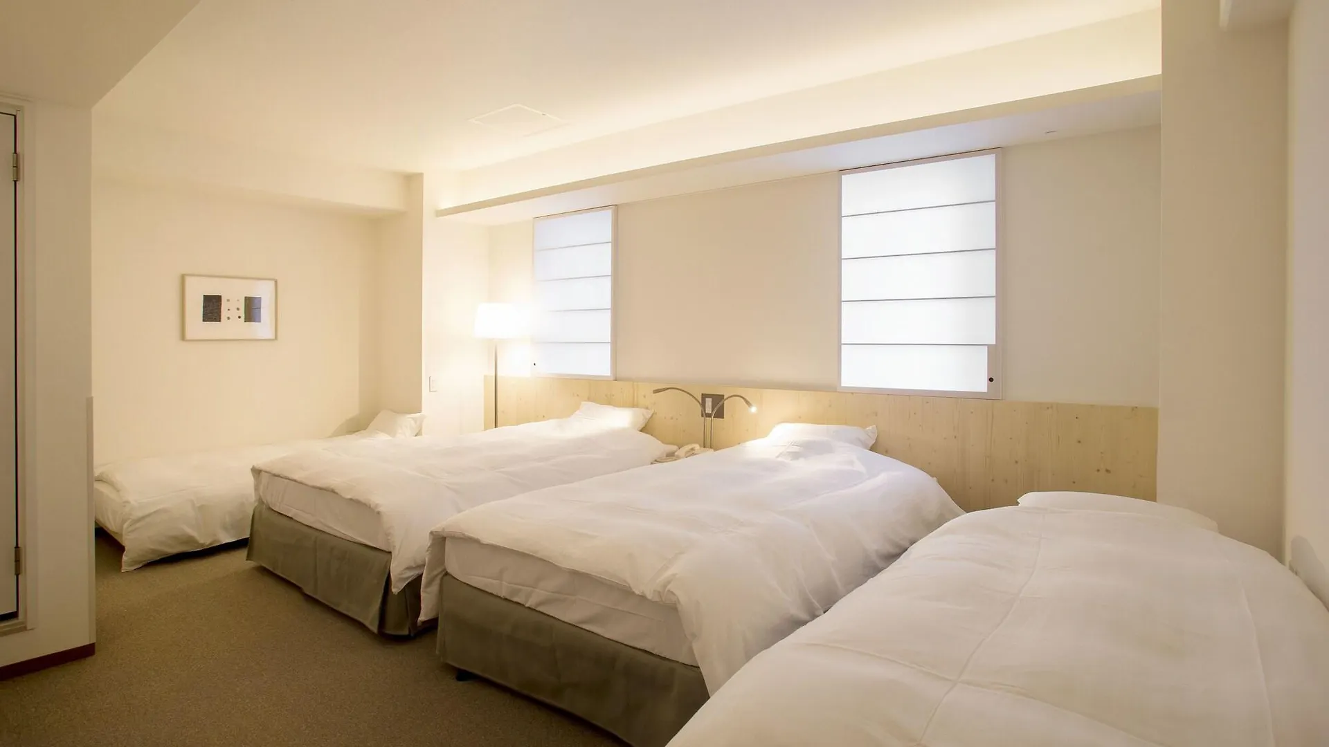 Shin-Osaka Station Hotel 4*, Ósaka