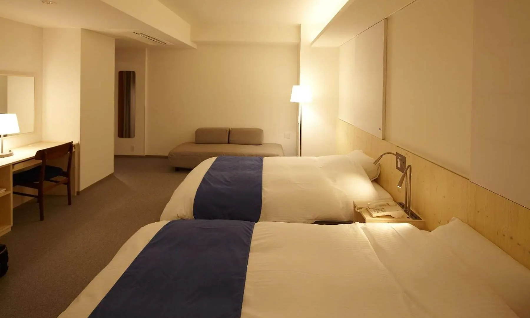 Shin-Osaka Station Hotel  Ósaka