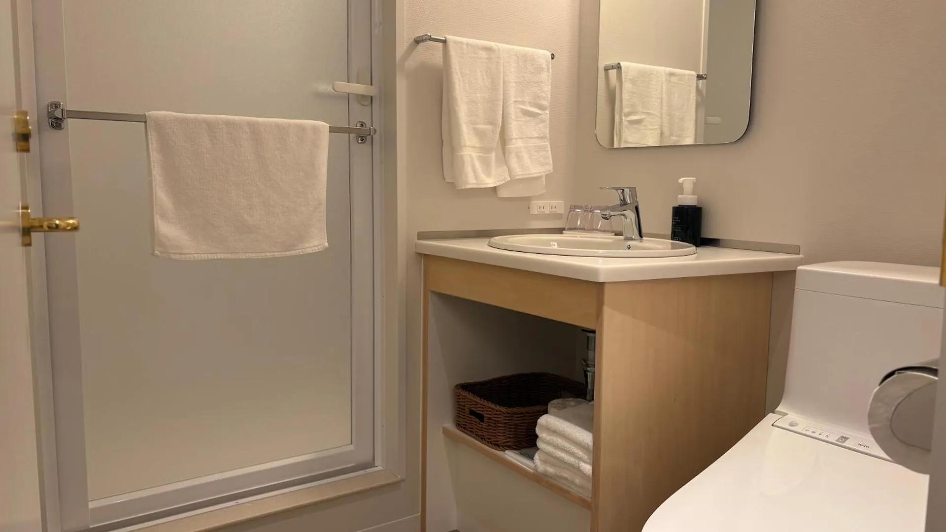 Shin-Osaka Station Hotel
