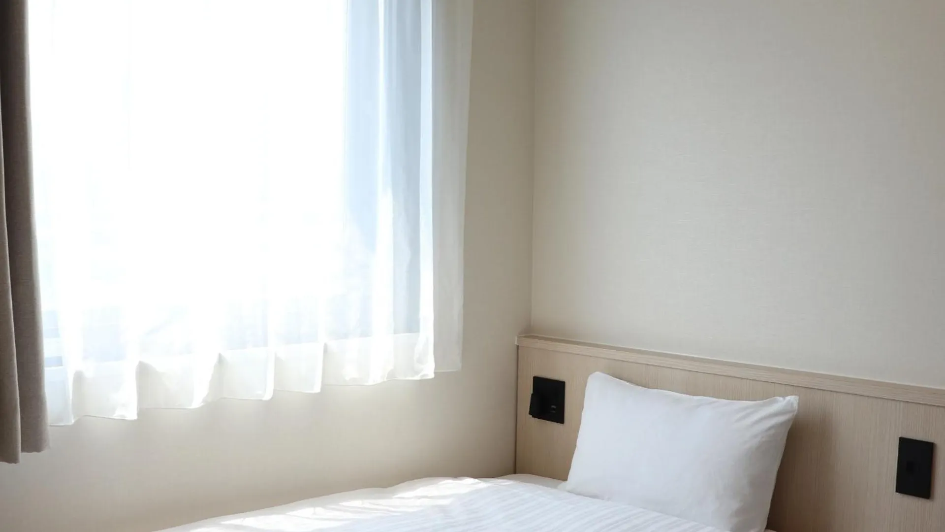 Shin-Osaka Station Hotel 4*, Osaka Japan